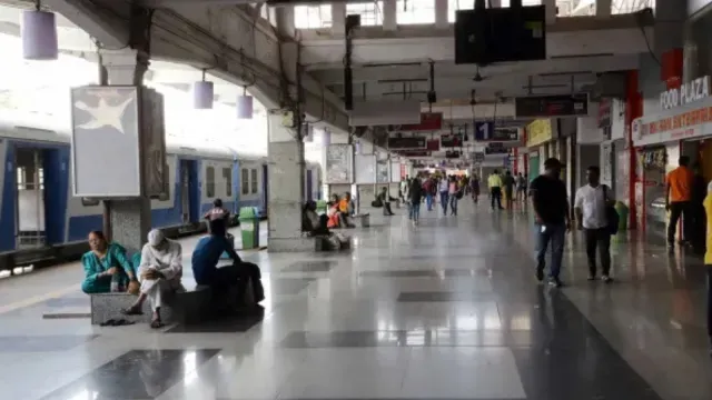 प्रवाशांच्या सुरक्षेसाठी पुणे रेल्वे स्टेशनवर १६० 'एआय' कॅमेरे तैनात; गुन्हेगारांवर ठेवणार वचक