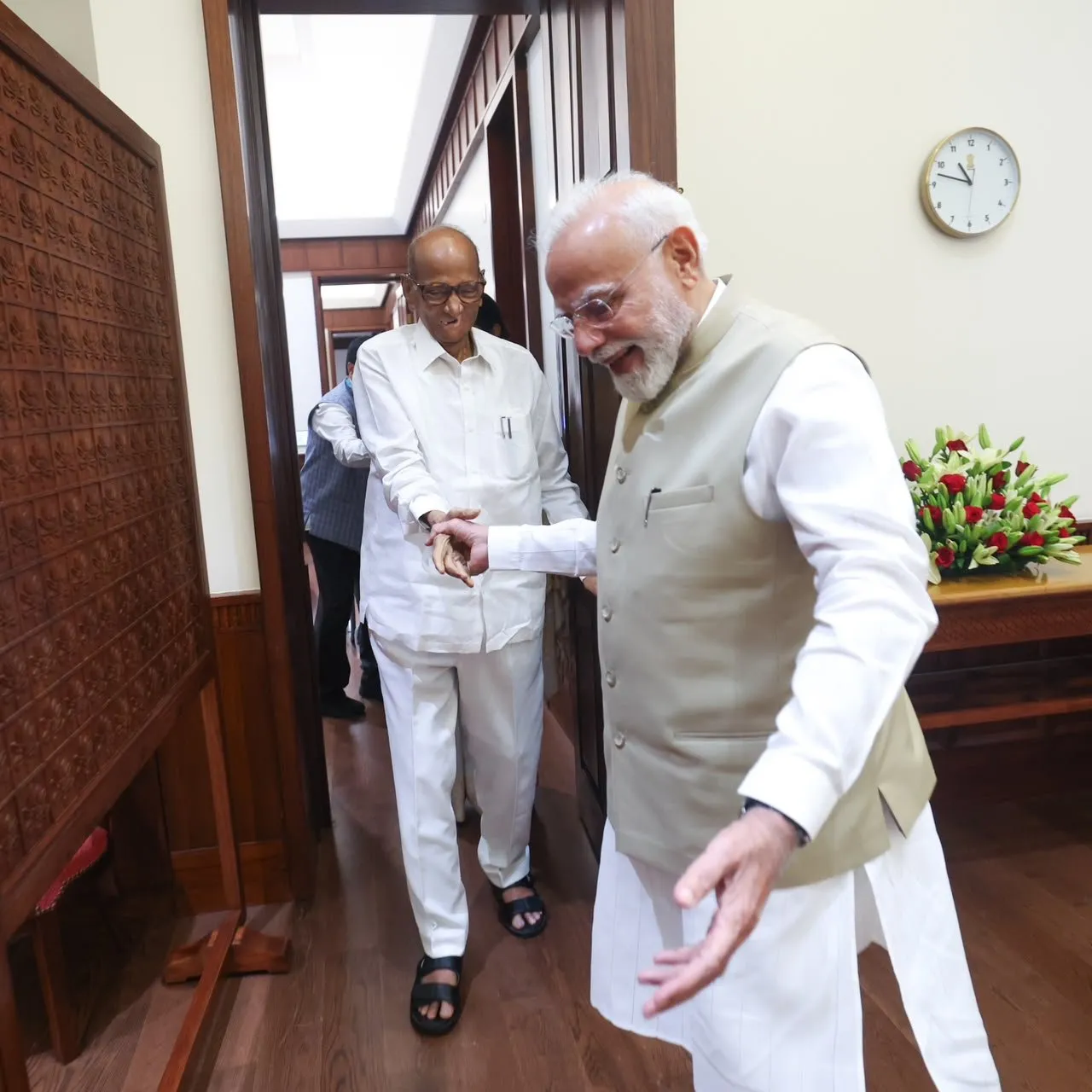 शरद पवार-सुप्रिया सुळे पंतप्रधान मोदींच्या भेटीला; दिल्लीत घडामोडींना वेग