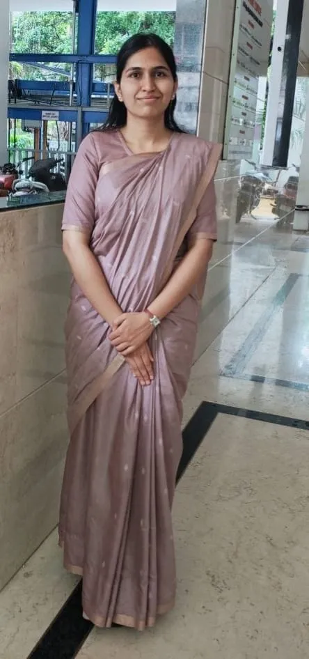 एमपीएससी परीक्षेत घवघवीत यश मिळवत पळशीच्या शितल खाडेने गाठले शिखर; गावकऱ्यांकडून आनंदोत्सव