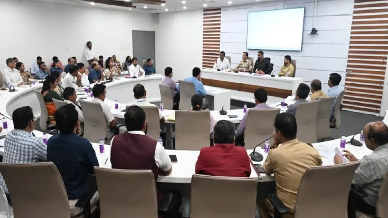 चाकण मधील कोंडी आणि खड्ड्यांवर प्रशासन ॲक्शन मोडमध्ये; ३१ ऑगस्ट नंतर कामांना वेग