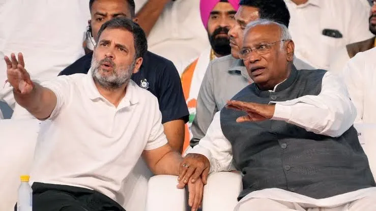 जातगणनेच्या प्रक्रियेवर काँग्रेसचा आक्षेप; प्रश्नावली बदलण्याची खर्गे-राहुल गांधींची मागणी