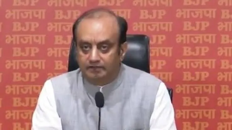 राहुल गांधींवर सुधांशू त्रिवेदींचा हल्लाबोल; ‘बिघडलेले शहजादे’ म्हणत टीका