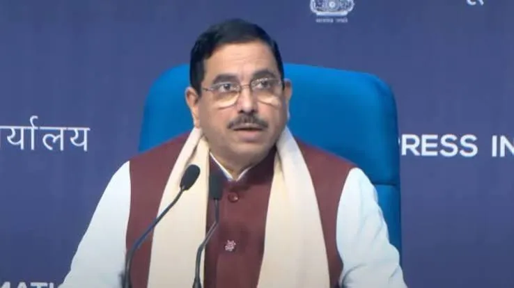 राज्याच्या अन्नधान्य कोट्यात कपात होणार नाही; प्रल्हाद जोशींचे मोठे आश्वासन