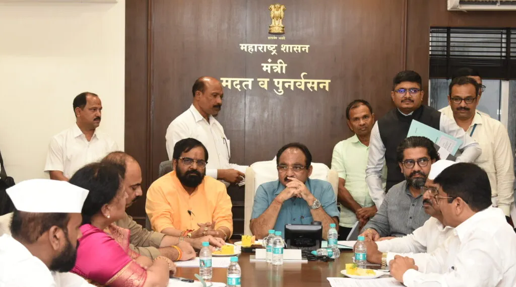 दरडग्रस्त आणि पूरग्रस्त गावांच्या पुनर्वसनासाठी नवे धोरण; लवकरच सुधारित धोरण आणणार – मकरंद जाधव-पाटील