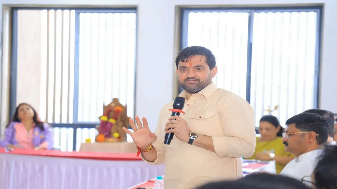 सुनील शेळके यांच्या प्रयत्नांमुळे आंध्र धरण प्रकल्पाचा मार्ग सुकर