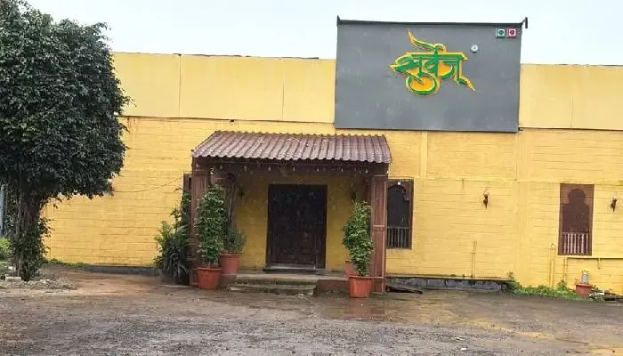 पुण्यातील प्रसिद्ध 'सुर्वेज ढाब्या'वर बाणेर पोलिसांची धडक कारवाई; अवैध मद्यसाठा जप्त, मालक आणि मॅनेजर अटकेत
