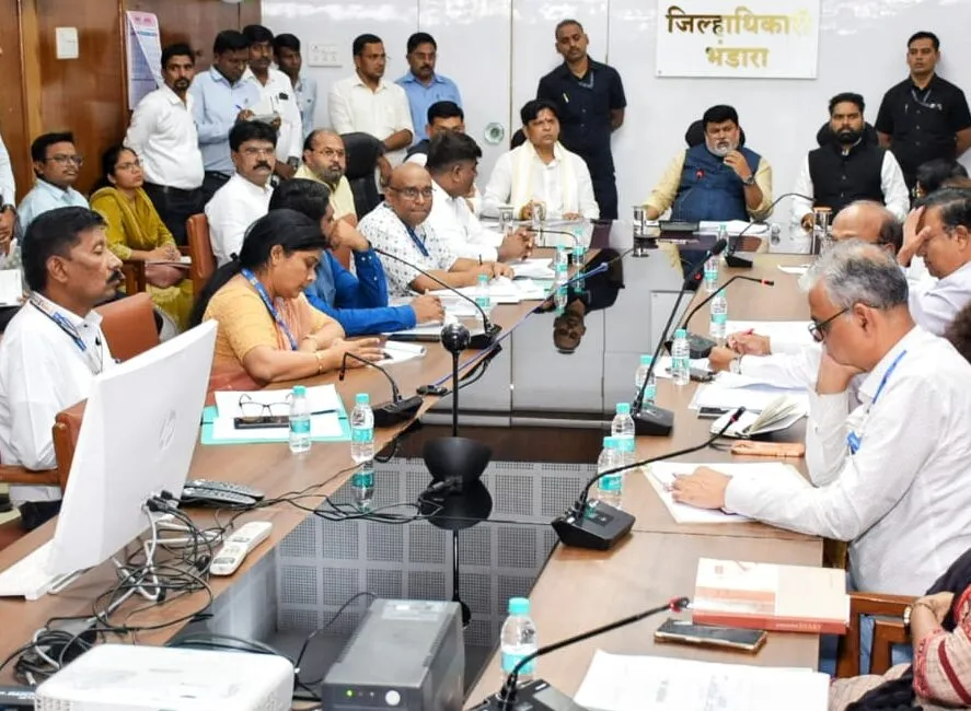 भंडाऱ्याच्या औद्योगिक विकासाला गती; रिक्त भूखंड उद्योजकांना देण्याचे निर्देश