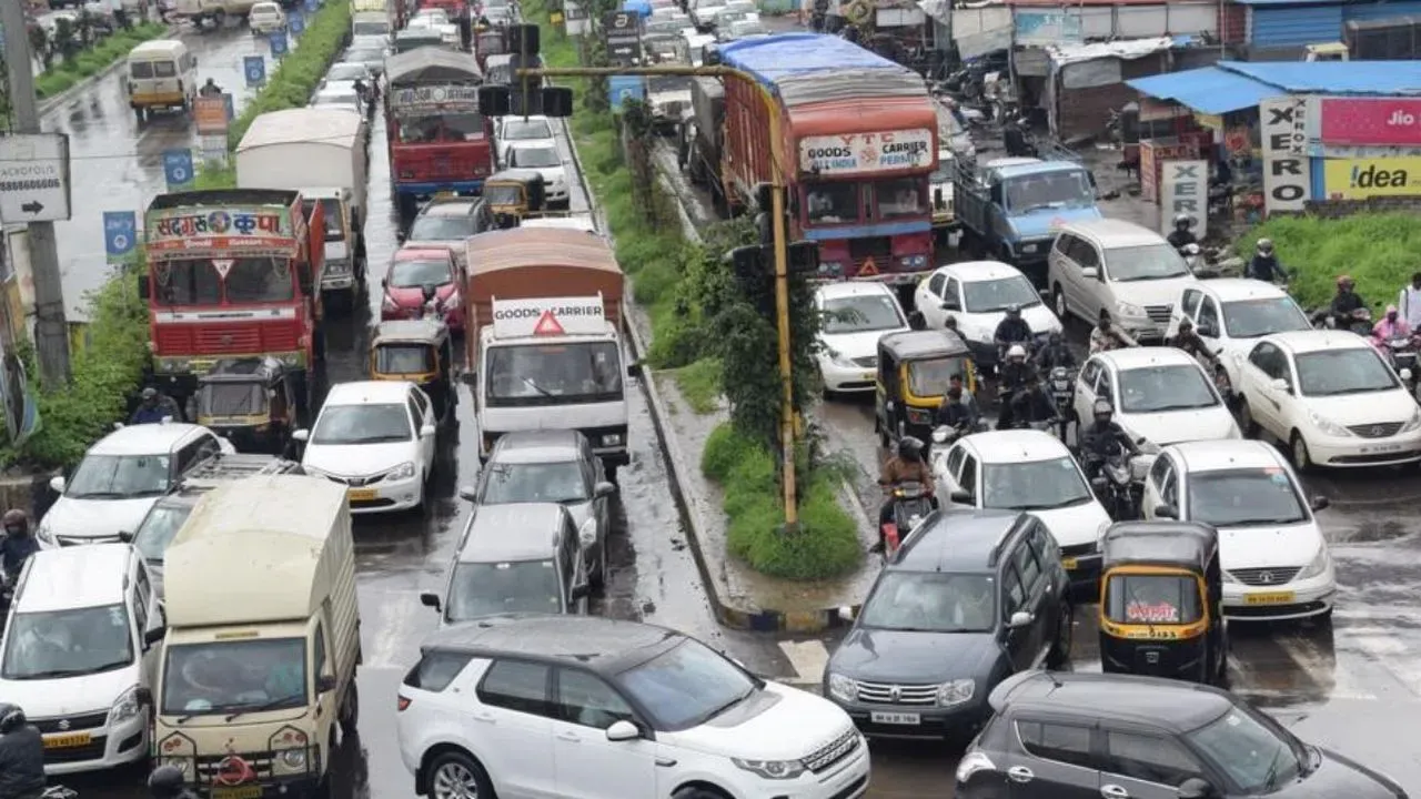  पुणेकरांसाठी मोठी बातमी; वाहतूक कोंडी सोडवण्यासाठी नव्या नियोजनाची घोषणा