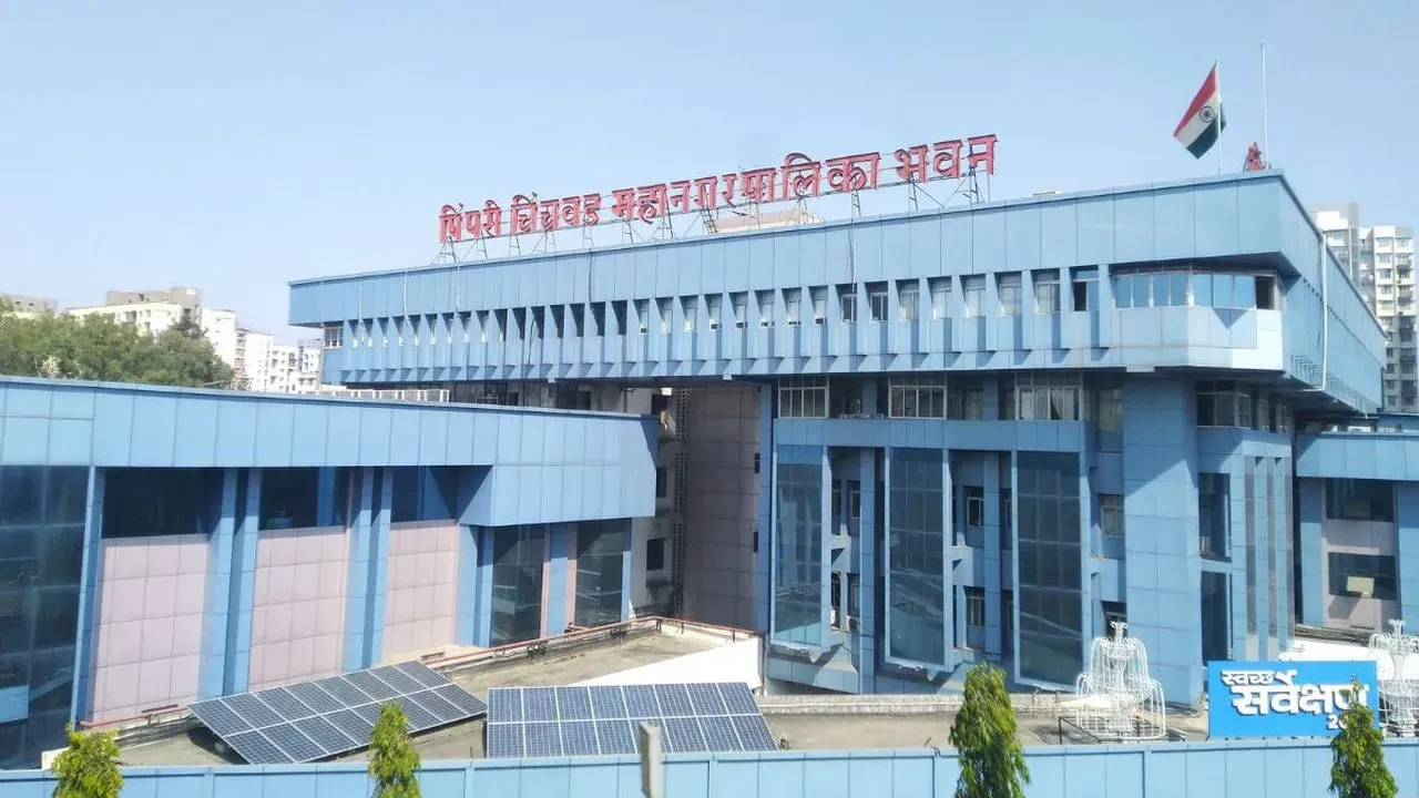 विनापरवाना गाळे उभारून भाड्याने दिले; पिंपरी-चिंचवड महापालिकेची कारवाई