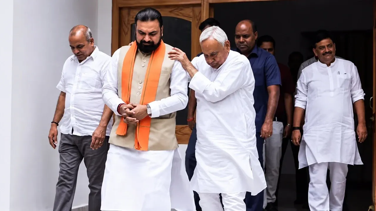 अवधेश नारायण सिंहांवरून बिहारमध्ये सत्तासंकटाची चाहूल; नितीश यांच्या निकटवर्तीयाचा दावा