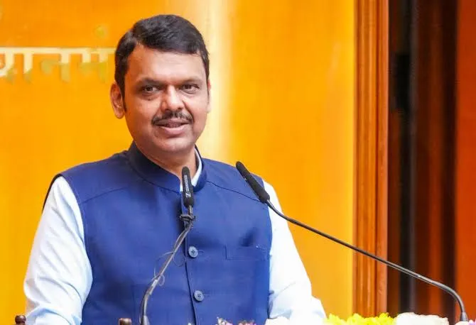 राज्यात दुष्काळ जाहीर करण्याची प्रक्रिया वेगाने सुरू; फडणवीसांचे तातडीने पंचनामे करण्याचे आदेश