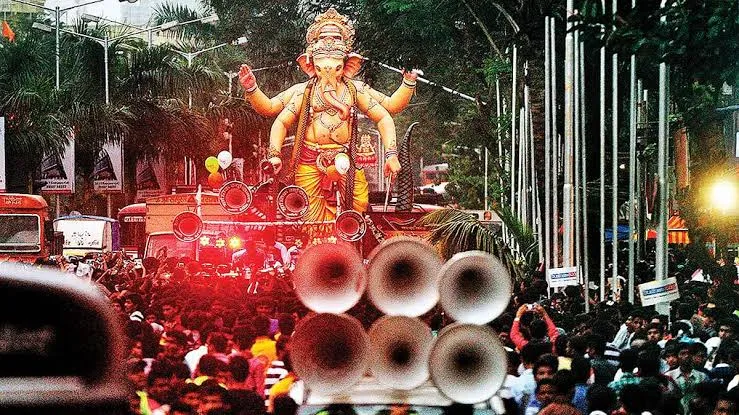 गणेशोत्सवात नियमभंग करणाऱ्यांवर सातारा पोलिसांचा बडगा; दोन मंडळांवर गुन्हे