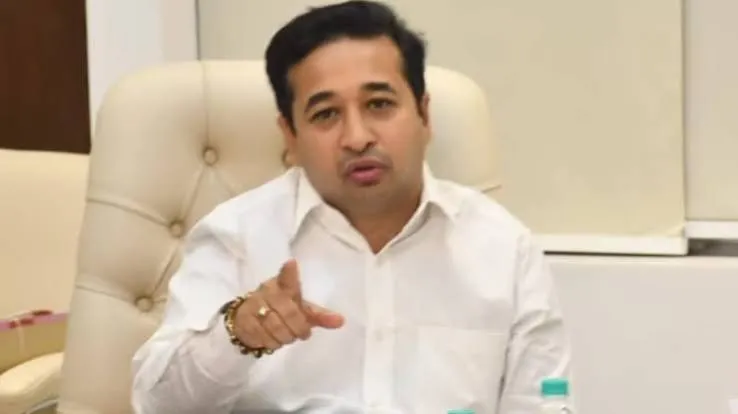 डीजेबंदी वरून नितेश राणे आक्रमक; दांडियातील प्रवेश बंदीच्या मागणीने वाद