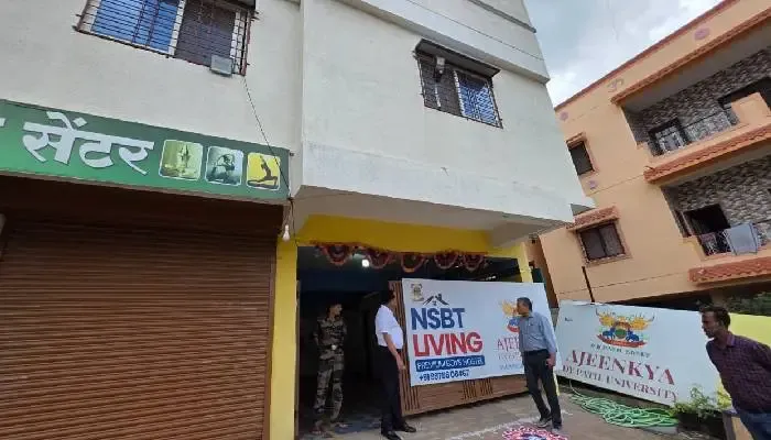 पुणे महापालिकेची धडक कारवाई; लोहगावातील ११ पीजी-हॉस्टेल सील