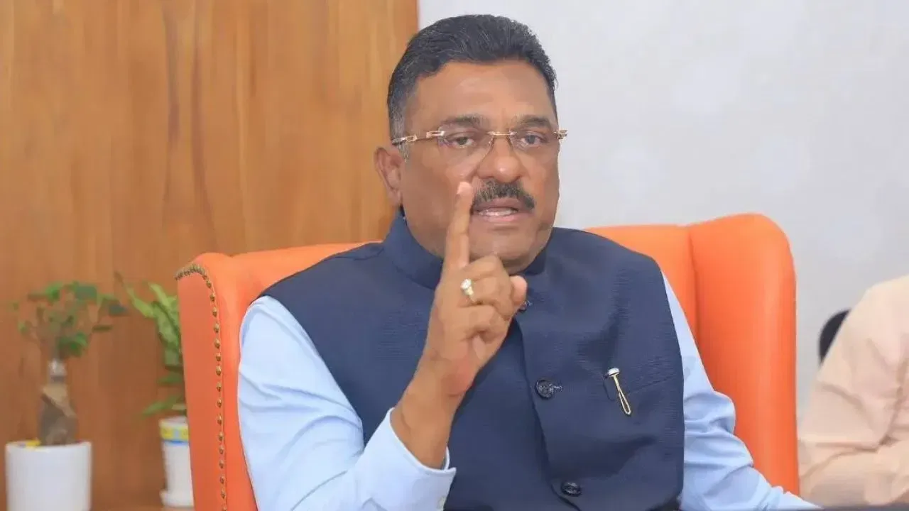 जरांगेंच्या टीकेवर प्रताप सरनाईक संतापले; ‘शिंदें विरोधात बोललेलं खपवून घेणार नाही’