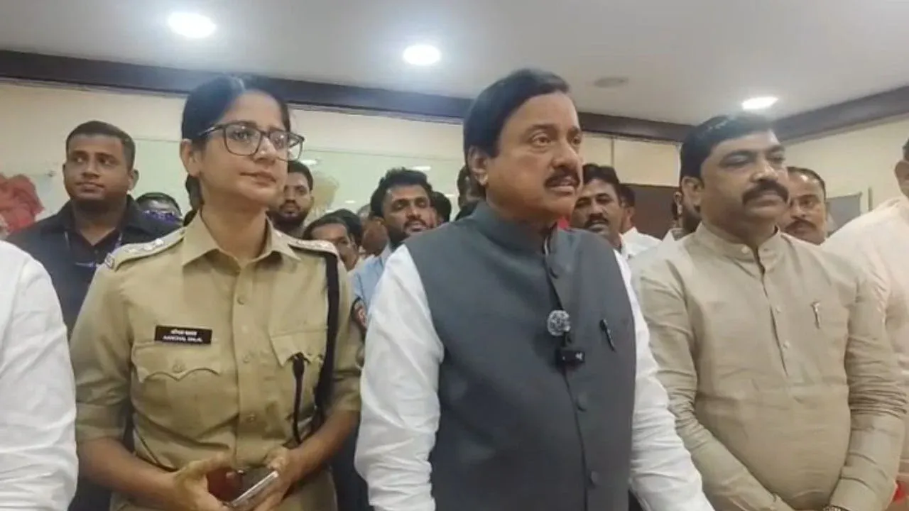 टाटा समूहाचा कामगारांच्या मागण्यांना होकार; गोदरेज विरोधात तटकरेंचा कायदेशीर कारवाईचा इशारा