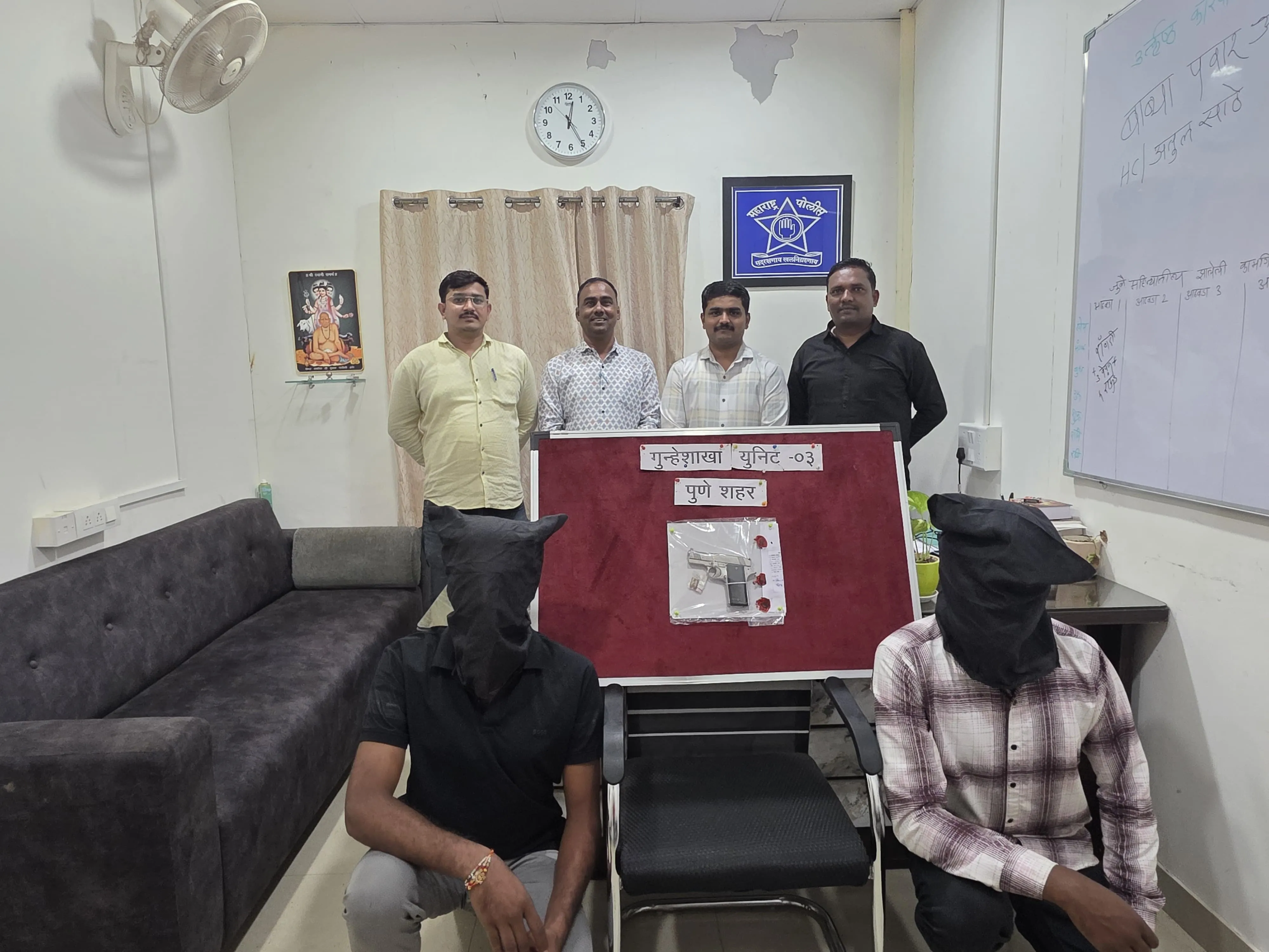सिंहगड रोडवर गुन्हे शाखेचा दणका; गावठी पिस्तूल-काडतुसांसह सराईत जेरबंद, पुरवठादारही अटकेत