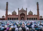 अयोध्येच्या परमहंस आचार्यांची राष्ट्रपतींकडे देशात नमाजवर बंदीची मागणी