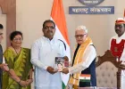अष्टपैलू व्यक्तिमत्त्वाच्या सुषमा स्वराज यांना अभिवादन; ‘अग्निशिखा’ पुस्तकाचे प्रकाशन