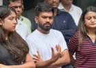 अभिजीत दीपकेंना स्थानिकांचा तीव्र विरोध; दिल्लीतील घटनेचा व्हिडिओ व्हायरल