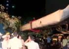 मुंबईच्या कुर्ल्यात क्रेन कोसळून मोठी दुर्घटना; १० जण जखमी