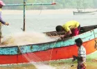 अवैध मासेमारी रोखण्यासाठी महाराष्ट्र-गोवा समन्वय; नितेश राणेंचा पुढाकार