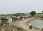 दोन वर्षांपासून पुलाचे काम ठप्प; जाशी-पळशी ग्रामस्थ आक्रमक, २ ऑक्टोबरला नदीपात्रात उतरणार
