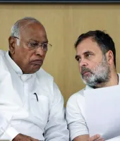 व्यासपीठ शुद्धीकरण प्रकरणावरून राहुल गांधींचा भाजप-आरएसएसवर हल्लाबोल