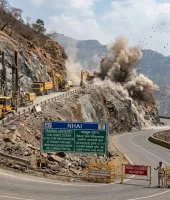 दिवेघाटातील रस्ता रुंदीकरणासाठी उद्या दुपारी दोन तास वाहतूक पूर्णपणे बंद; पर्यायी मार्गाचा वापर करण्याचे आवाहन