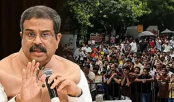 Dharmendra Pradhan Resigns: नीट पेपरफुटी प्रकरणानंतर मोठी बातमी; केंद्रीय शिक्षणमंत्री धर्मेंद्र प्रधान यांचा राजीनामा