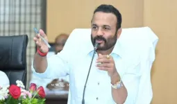 सोलापूरच्या शेतकऱ्यांसाठी आनंदाची बातमी; शेतीसाठी आजपासून नियमित आठ तास वीजपुरवठा सुरू करण्याची घोषणा