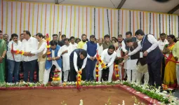 लोकशाहीर अण्णा भाऊ साठे यांचे भव्य स्मारक वंचितांच्या संघर्षाचे प्रेरणास्थान – मुख्यमंत्री फडणवीस