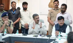 दिव्यांगांच्या सक्षमीकरणाला प्राधान्य; शंभूराज देसाईंचे अधिकाऱ्यांना निर्देश