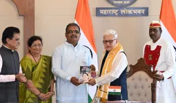 अष्टपैलू व्यक्तिमत्त्वाच्या सुषमा स्वराज यांना अभिवादन; ‘अग्निशिखा’ पुस्तकाचे प्रकाशन