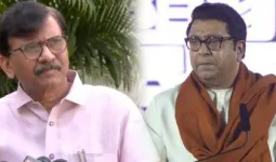 मतदार यादीच्या मुद्द्यावरून खळबळ; संजय राऊतांनी घेतली राज ठाकरेंची भेट