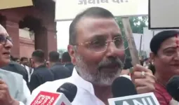 झारखंड छात्र आंदोलनावरून राजकीय वाद; निशिकांत दुबेंची राहुल गांधींवर जहरी टीका
