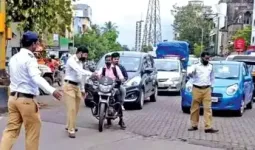 पुणे वाहतूक पोलिसांचा महापालिकेला ‘अलर्ट’ खड्डे, कोंडीवर तातडीने उपायांचे निर्देश