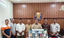 रहिमतपूर पोलिसांची मोठी कामगिरी; ८ लाख ७५ हजारांचे ३२ हरवलेले मोबाईल नागरिकांना परत