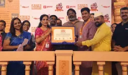 पुण्यात विश्वविक्रमाची नोंद; १२ हजार विद्यार्थ्यांचे सामूहिक गणेशस्तोत्र पठण ‘एशिया बुक ऑफ रेकॉर्डस्’मध्ये