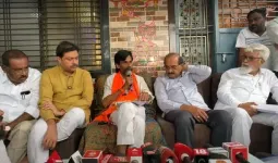 मनोज जरांगे पाटलांचे २० दिवसांनंतर उपोषण मागे; राज्य सरकारला तीन महिन्यांची मुदत