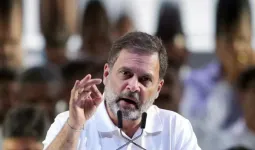 तृणमूलच्या नाव-चिन्हावरून राजकीय वाद; राहुल गांधींचा भाजप आणि निवडणूक आयोगावर हल्लाबोल