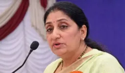 संकटं आली तरी मुंबईची धडपड थांबत नाही; सुनेत्रा पवारांचे कौतुक