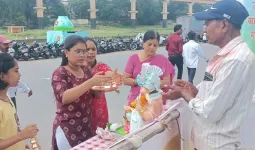 पुण्यात घरगुती गणपतींच्या विसर्जनाला सुरुवात; कृत्रिम व खुल्या हौदांवर भाविकांची मोठी गर्दी