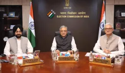 मतदार यादीच्या एसआयआर प्रक्रियेला वेग; नोटीसधारकांच्या घरी जाऊन कागदपत्रे घेण्याचा निर्णय