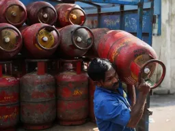 स्वयंपाकघरात गॅसऐवजी चालणार इथेनॉल! सर्वसामान्यांचे गॅस बिल कमी करण्यासाठी सरकारचा मोठा प्लॅन