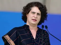 संसदेबाहेर प्रियंका गांधींचा पत्रकारांवर भडका! 