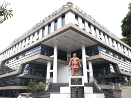 सातारा जिल्हा बँक निवडणूक ठरावावरून मालखेड सोसायटीत कोयता हल्ला! चेअरमन अन् सदस्याला मारहाण
