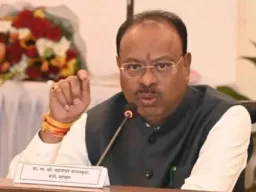 बुलढाण्यात महसूल मंत्र्यांचा आढावा; कर्जमुक्ती प्रभावीपणे राबविण्याच्या सूचना