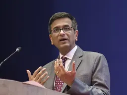माजी सरन्यायाधीश चंद्रचूड यांची आंतरराष्ट्रीय नियुक्ती; गुंतवणूक वादावर करणार लवाद