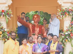 अण्णा भाऊ साठे जयंती; पुण्यात केंद्रीय गृहमंत्री अमित शाह व मुख्यमंत्र्यांकडून अभिवादन